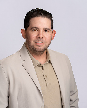 Collins-Headshots-7-22-26-HoffmanPhotoVideo-0087