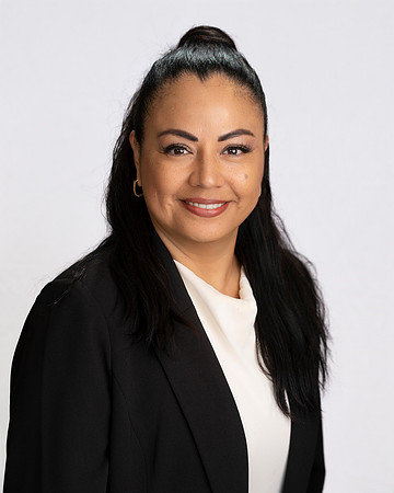 Collins-Headshots-8-18-26-HoffmanPhotoVideo-0099